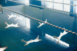 KIN piscine reflet nuage